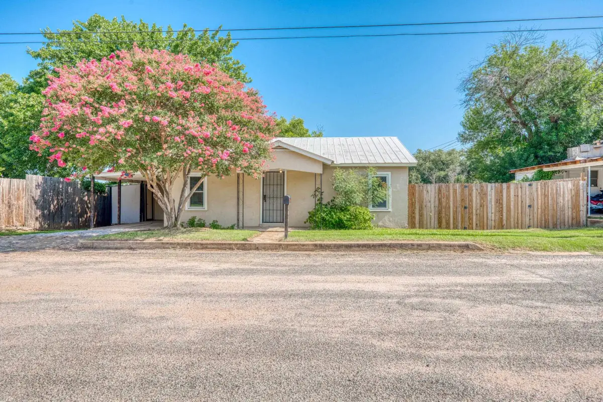 103 E Lampasas Street, Llano, TX 78643 - #1
