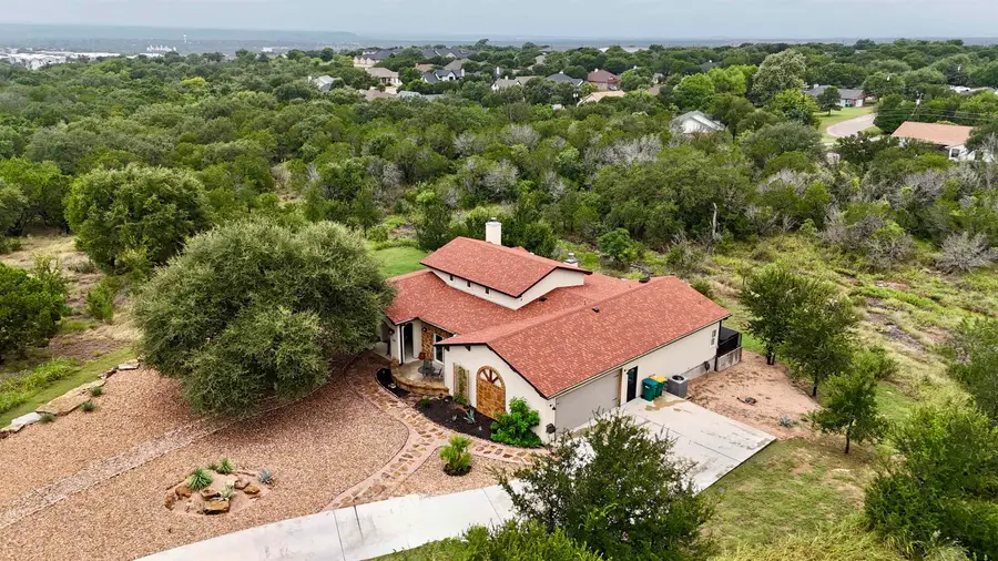 124 Trophy Oak Trl Trail, Marble Falls, TX 78654 - #2