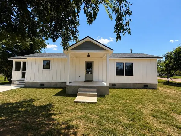 1310 Walnut Street, Llano, TX 78643