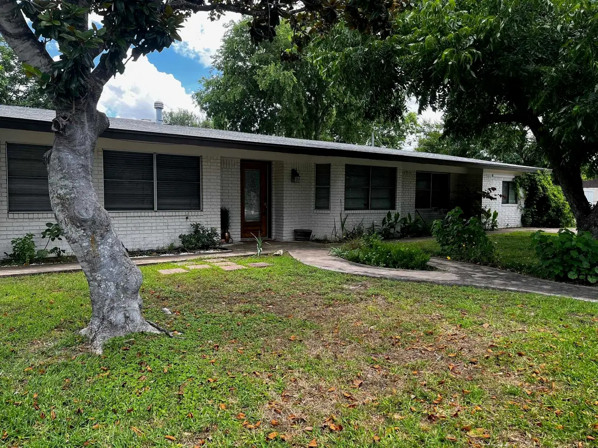 903 Wofford, Burnet, TX 78611 - #1