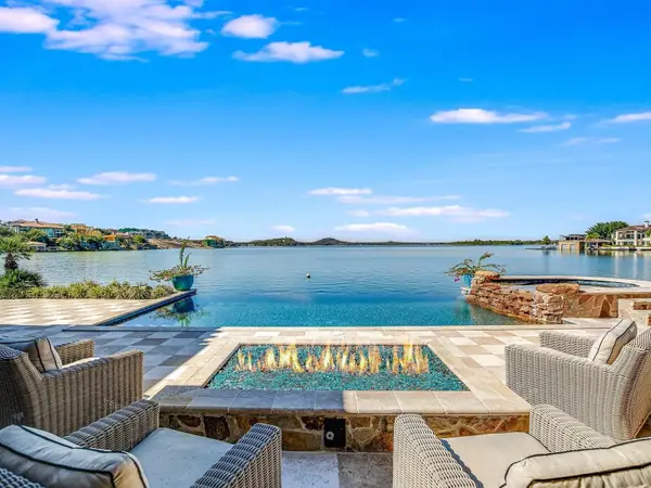 82 Applehead Island Dr., Horseshoe Bay, TX 78657