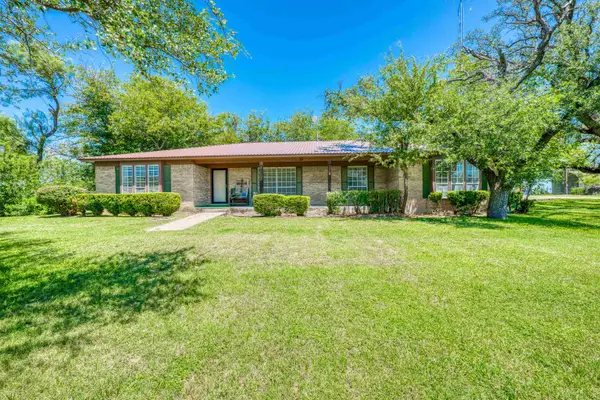 320 County Road 401, Comanche, TX 76442