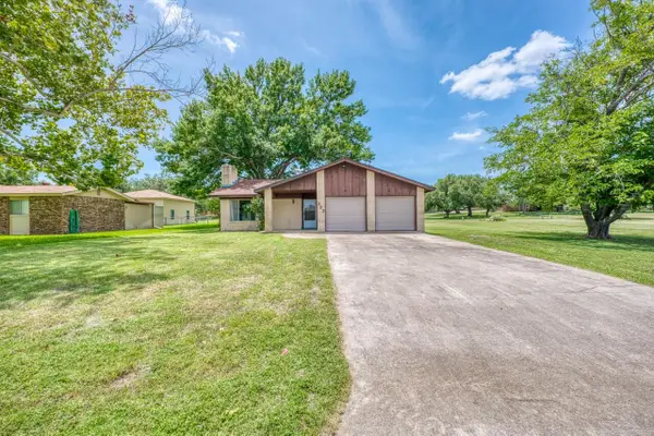 203 Mesquite Drive, Kingsland, TX 78639