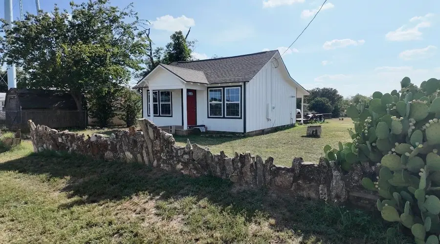 107 N Hall Street, Richland Springs, TX 76871 - #3