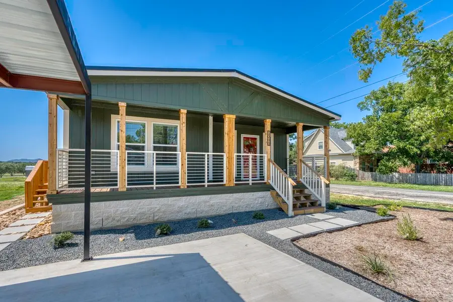 1200 E Green Street, Llano, TX 78643 - #2