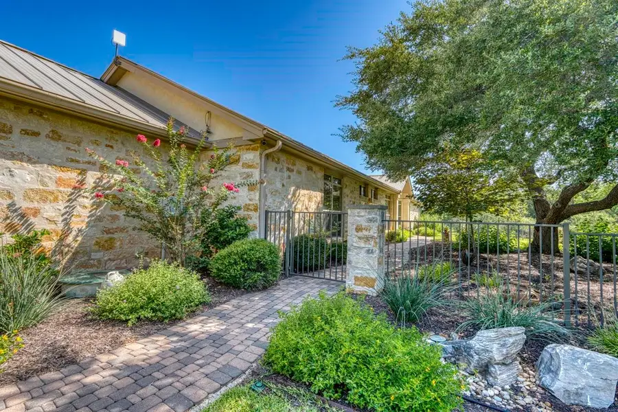 105-D Lachite, Horseshoe Bay, TX 78657 - #2