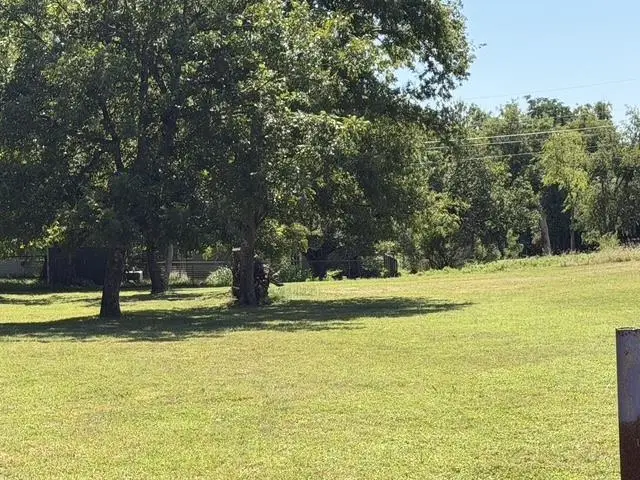 LUCKENBACK & MO Moore St., Llano, TX 78643 - #1