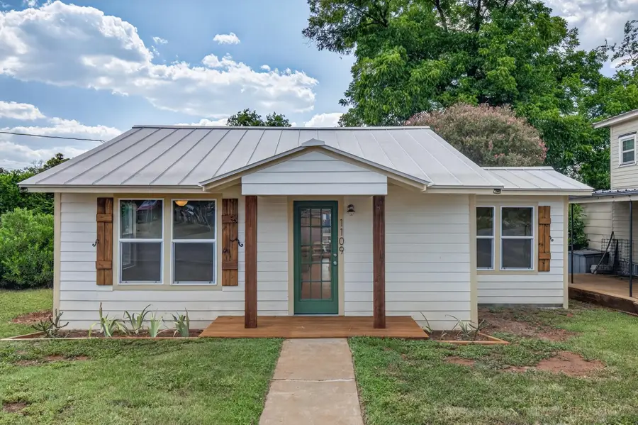 1109 Hickory Street, Llano, TX 78643 - #2