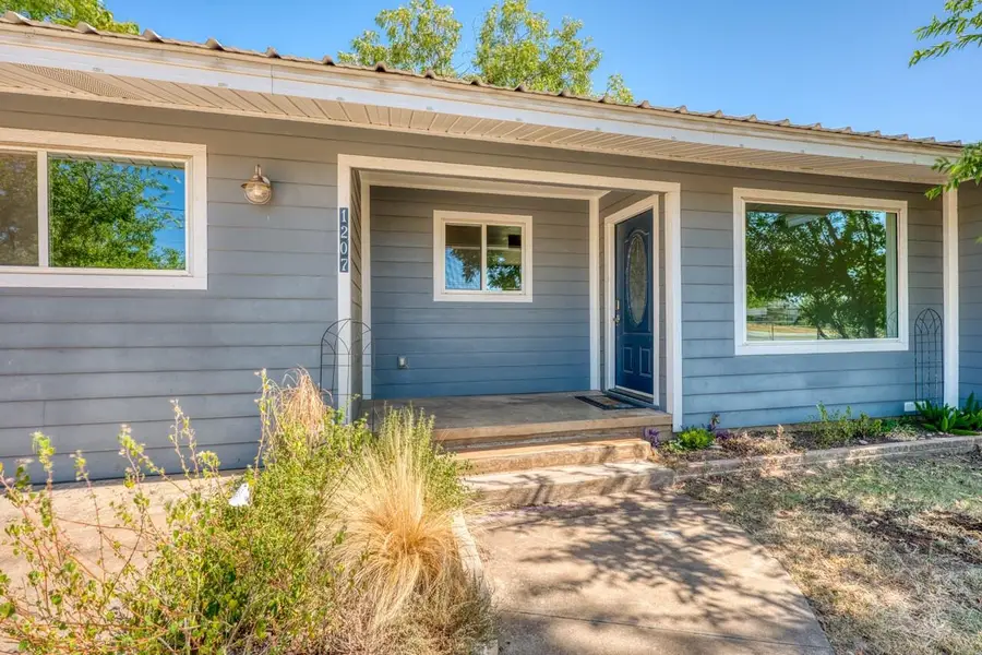 1207 W Haynie Street, Llano, TX 78643 - #3