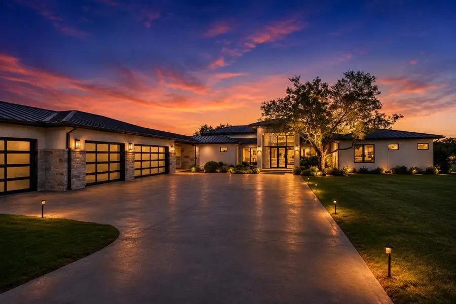 172 Westgate Loop, Horseshoe Bay, TX 78657 - #2