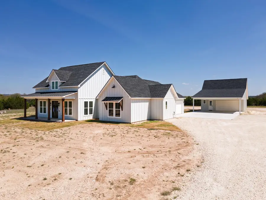 305 Willow Oak, Goldthwaite, TX 76844 - #2