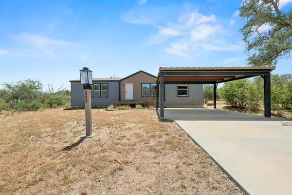 2220 Doe Street, Horseshoe Bay, TX 78657