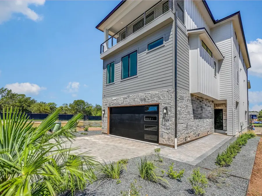 420 Lake St., Kingsland, TX 78639 - #2