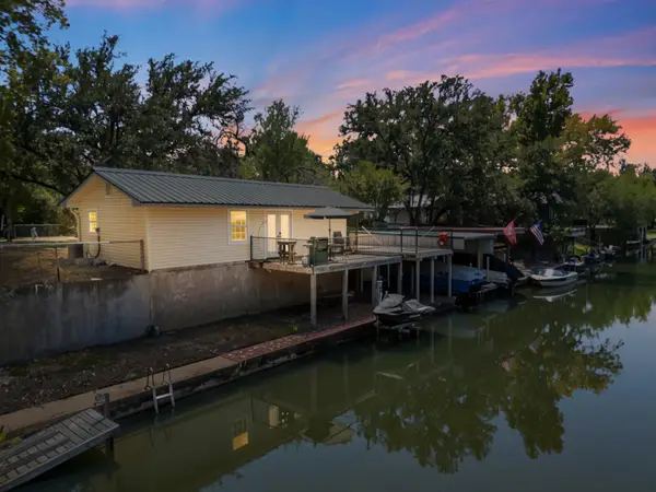 308 County Road 136b, Kingsland, TX 78639