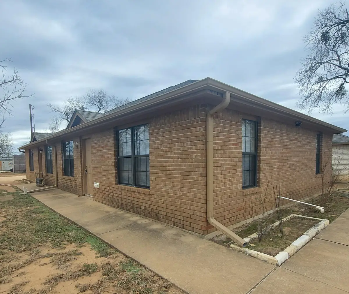 411 Ave S, Marble Falls, TX 78654 - #1