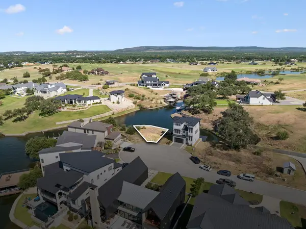 112 Houdini, Kingsland, TX 78611