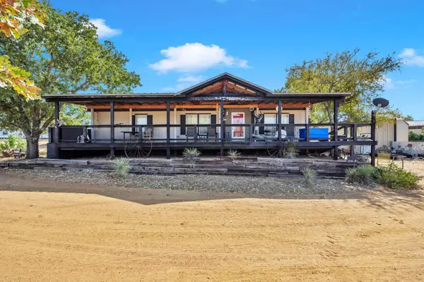 1248 Steen Road, Kingsland, TX 78639