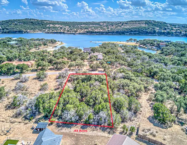 21608 Cardinal Avenue, Lago Vista, TX 78645