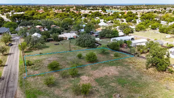 Lot 1 E Wallace Street, Llano, TX 78643