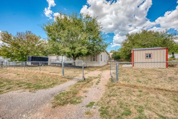960 Navajo Dr, Burnet, TX 78611