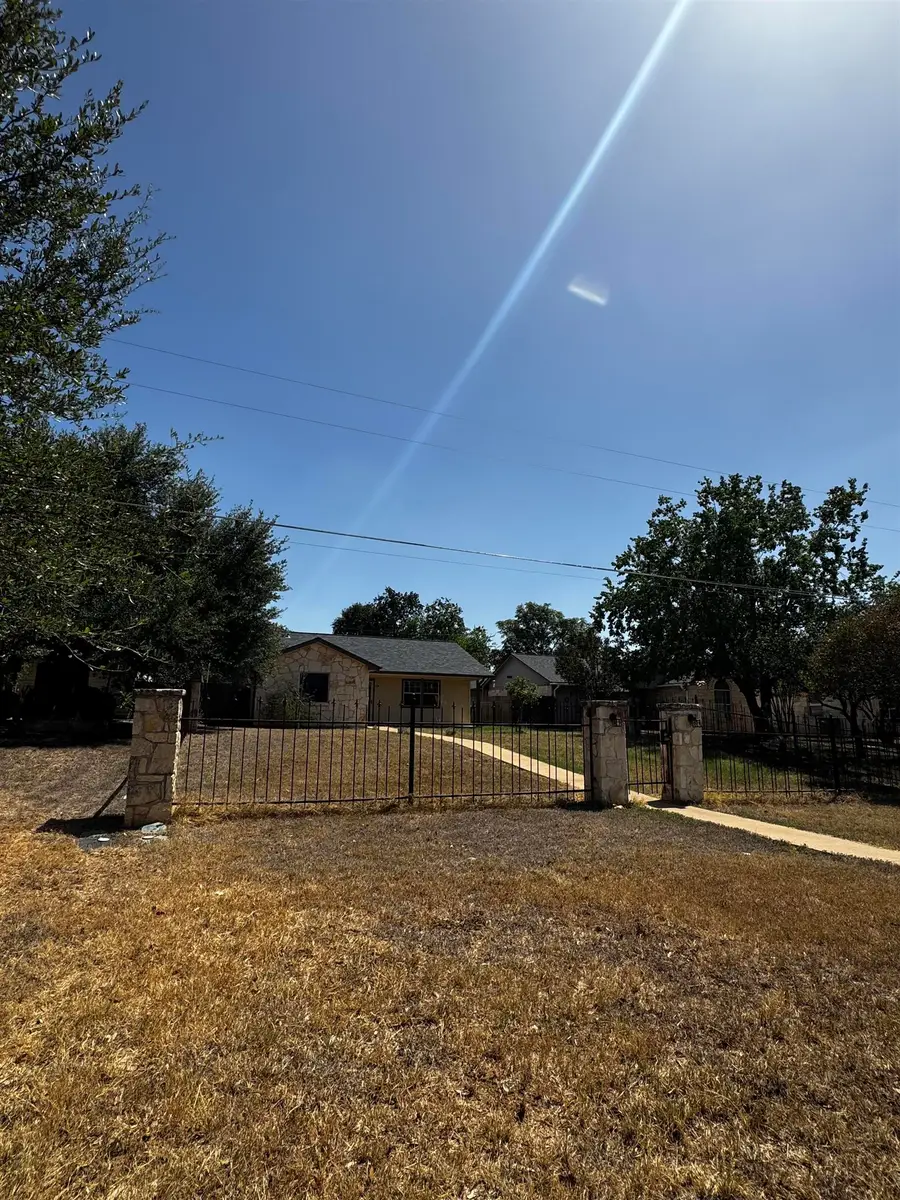 305 Ave R, Marble Falls, TX 78654-7634 - #2