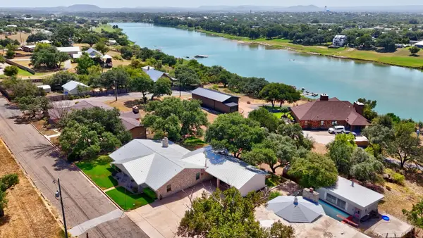 204 Sunset Drive, Llano, TX 78643
