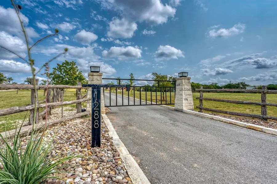 1288 Hwy 39, Ingram, TX 78025 - #2