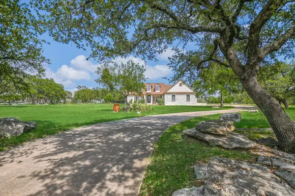 505 Vista View Trail, Spicewood, TX 78669