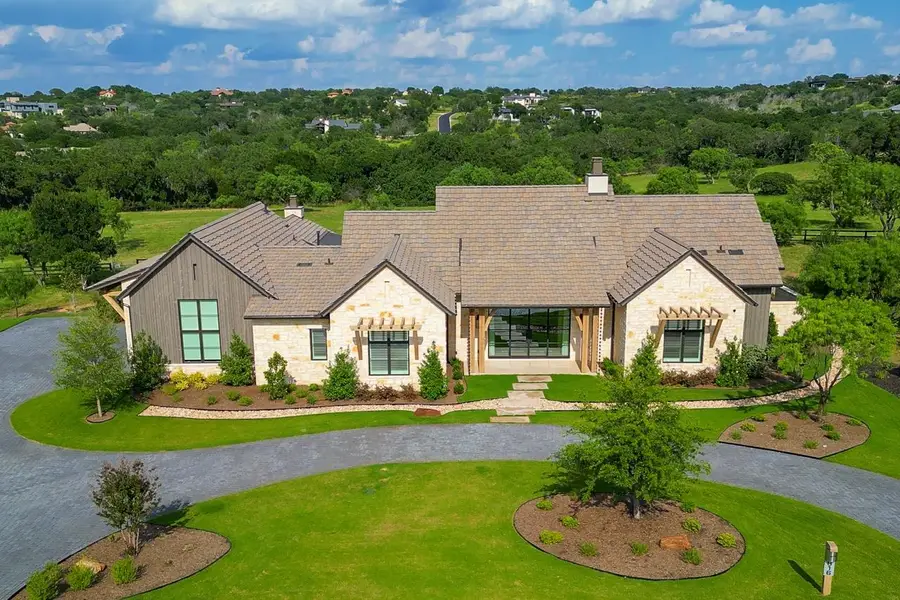 816 Trails Parkway, Horseshoe Bay, TX 78657-6451 - #2