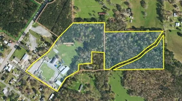 215 Buchanan Street, Broaddus, TX 75929