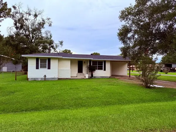 201 S Meadow Lane, Kirbyville, TX 75956