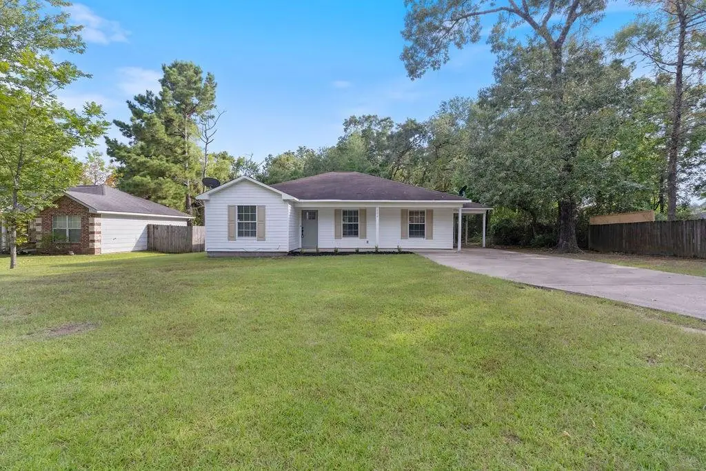 106 Oakwood Drive, Lufkin, TX 75901 - Image #1