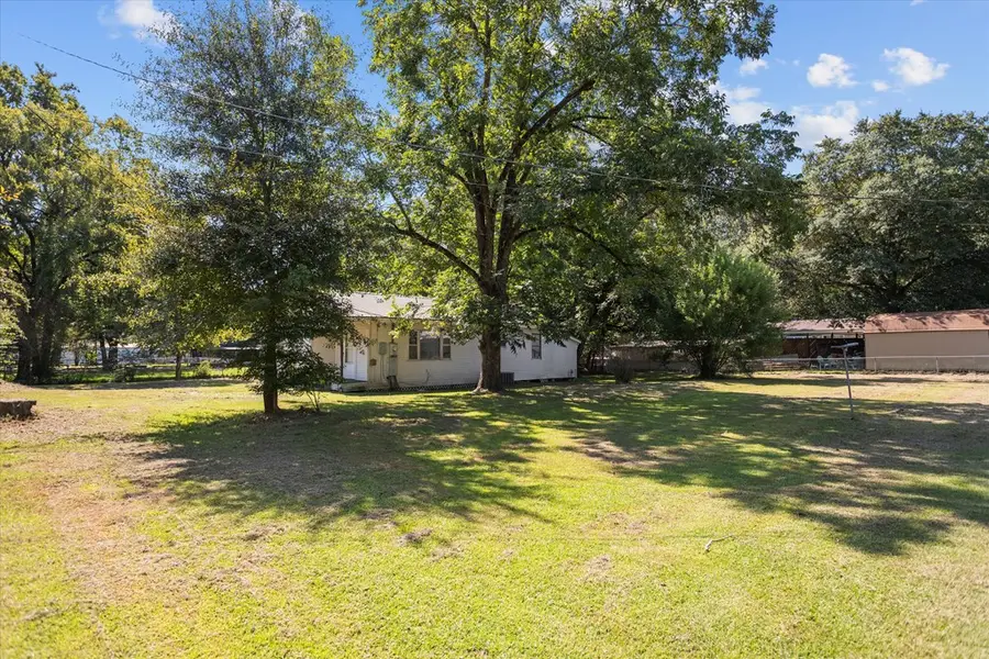 614 East Spruce, Huntington, TX 75949 - Image #3