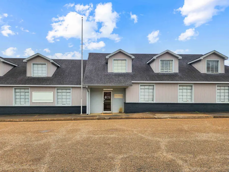 229 N Bowie Street, Jasper, TX 75951 - Image #3