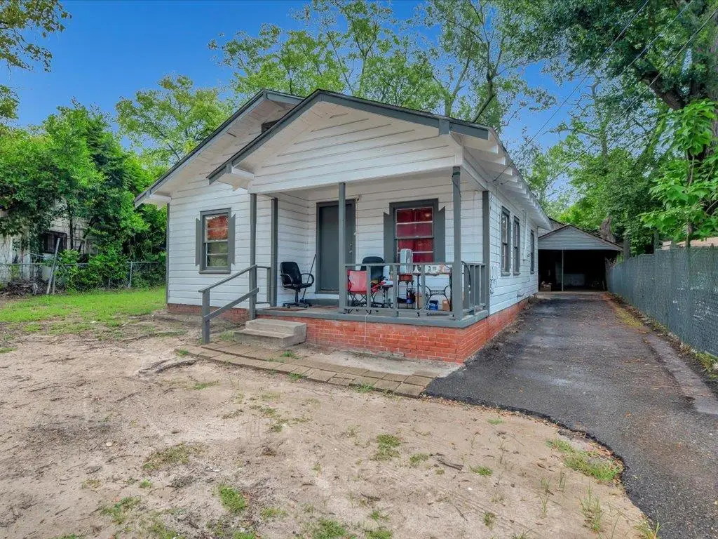 1009 W Main Street, Nacogdoches, TX 75964 - Image #1