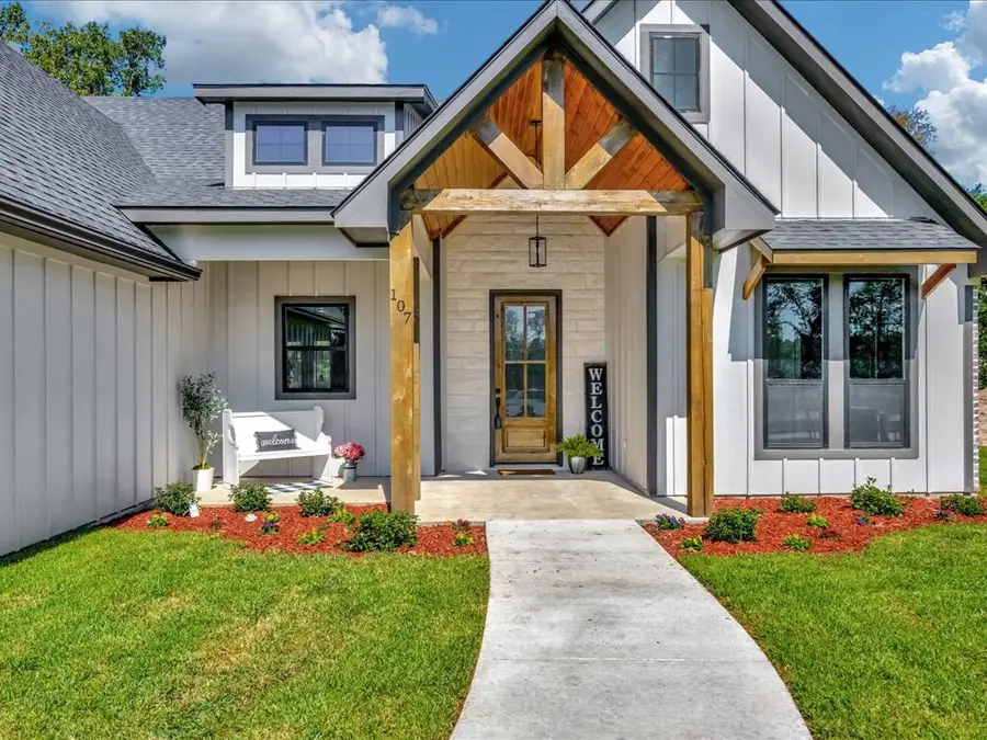 107 Everwood Court, Lufkin, TX 75904 - Image #2