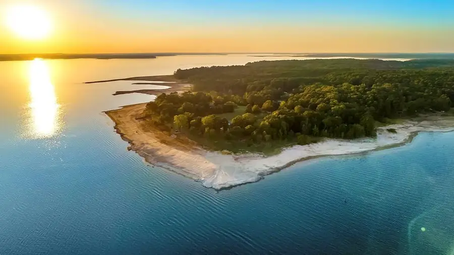 1638 County Road 4740, Broaddus, TX 75929 - Image #2