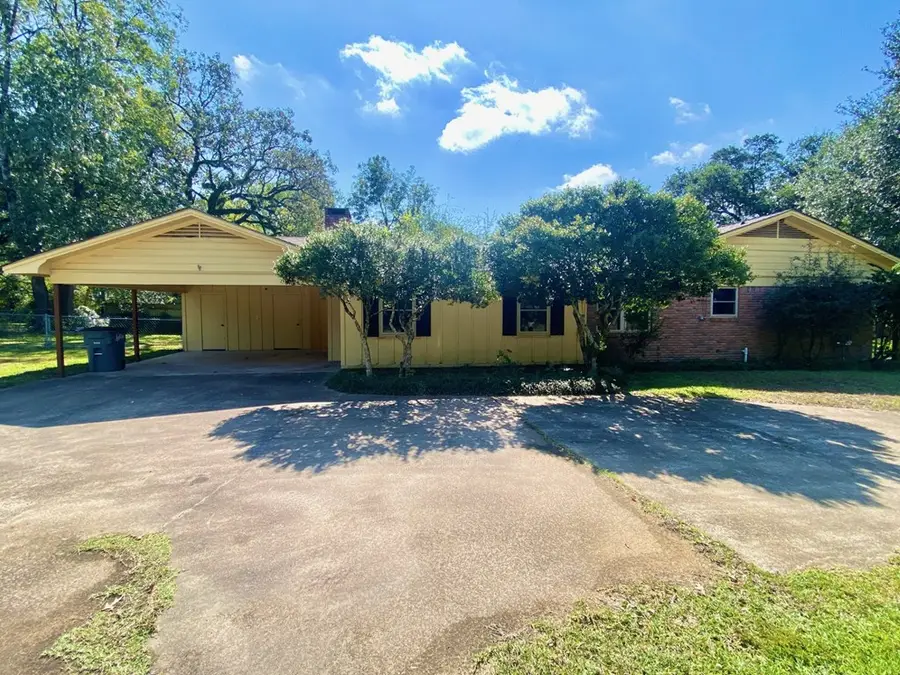 801 Duren Street, Lufkin, TX 75904 - Image #2