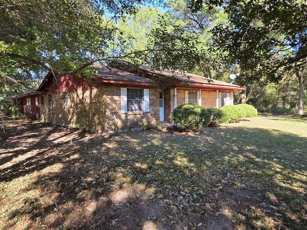 1844 Pahal Road, Huntington, TX 75951 - Image #1