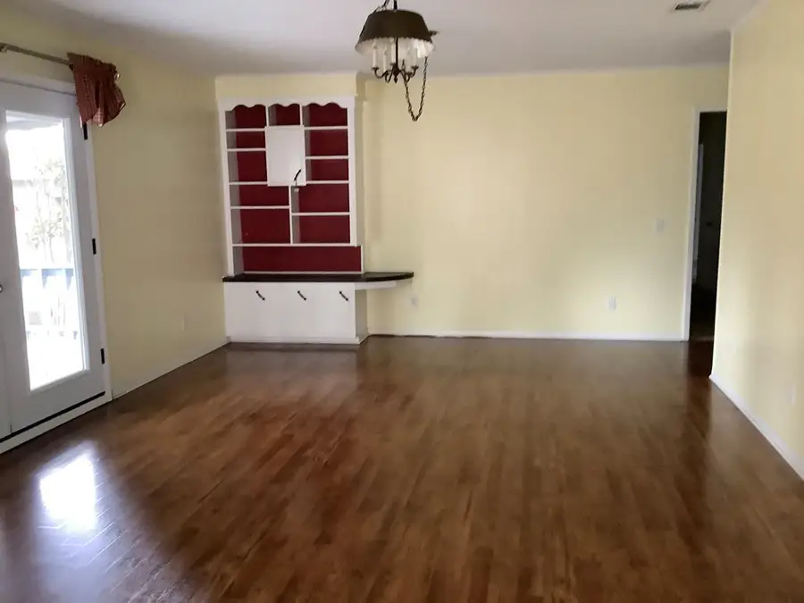 107 Wilson Street, Jasper, TX 75951 - Image #2