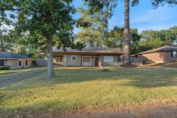 806 Newsom, Lufkin, TX 75904