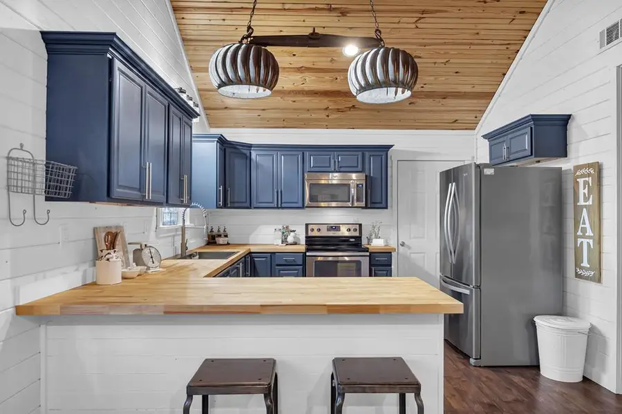 235 Red Squirrel Lane, Brookeland, TX 75931 - Image #2