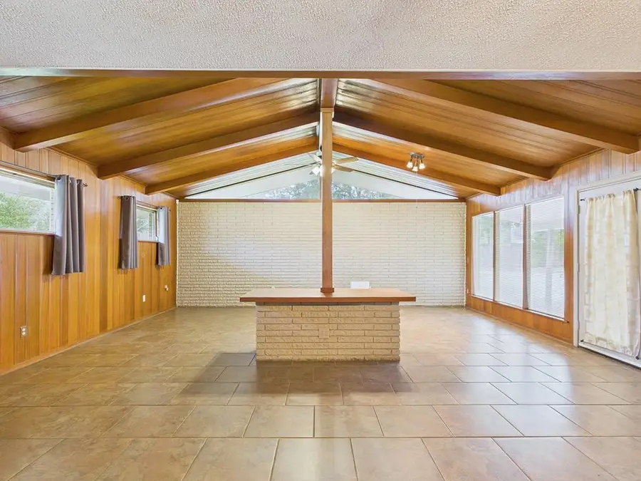 1207 Southwood Dr, Lufkin, TX 75904 - Image #2