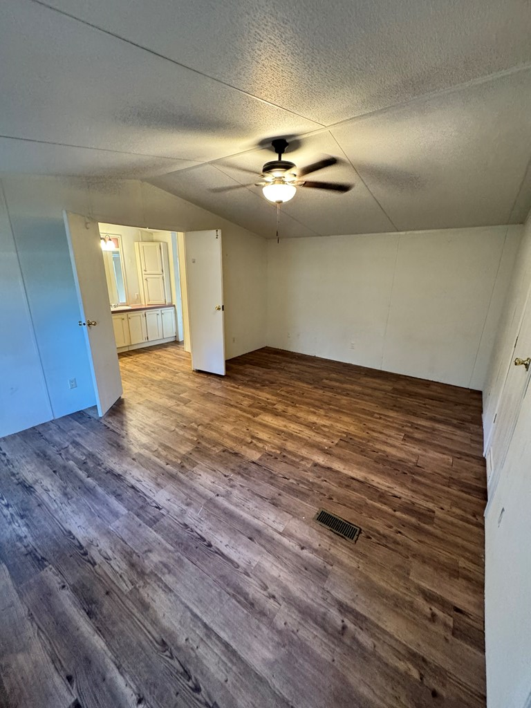 20084 S Fm 95, Mount Enterprise, TX 75681 - Image #3