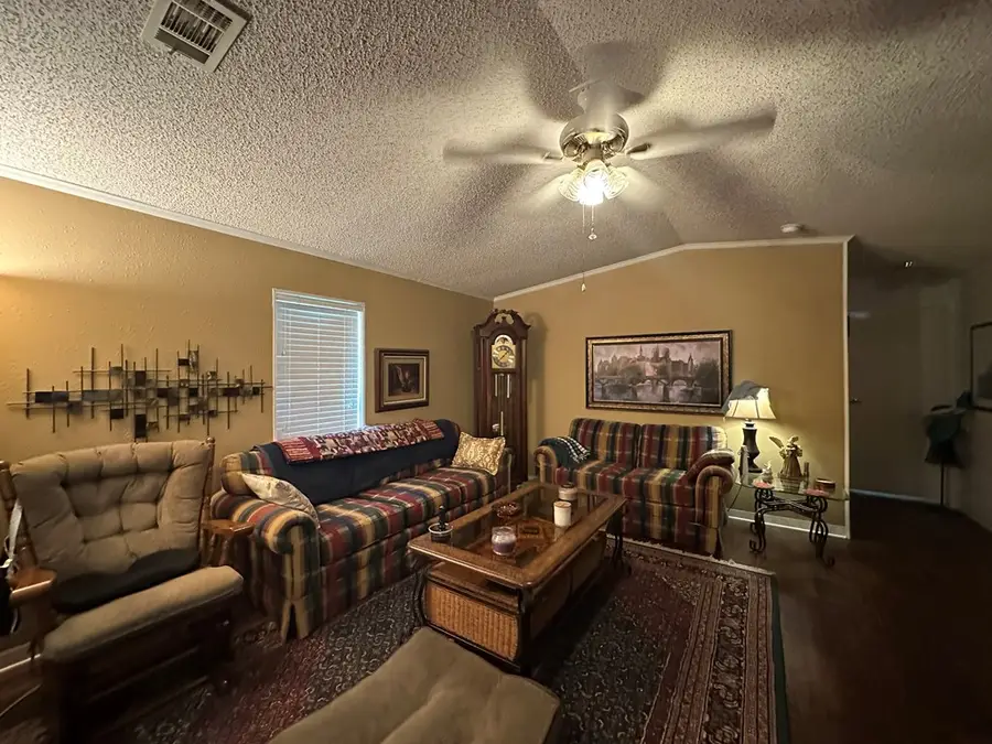944 Whispering Pine Lane, Lufkin, TX 75901 - Image #3