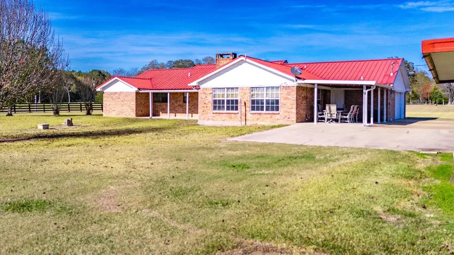 406 Sam Hawkins Road, Huntington, TX 75949 - Image #2