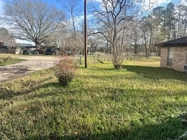 224 Beech Drive, Zavalla, TX 75980 - Image #3