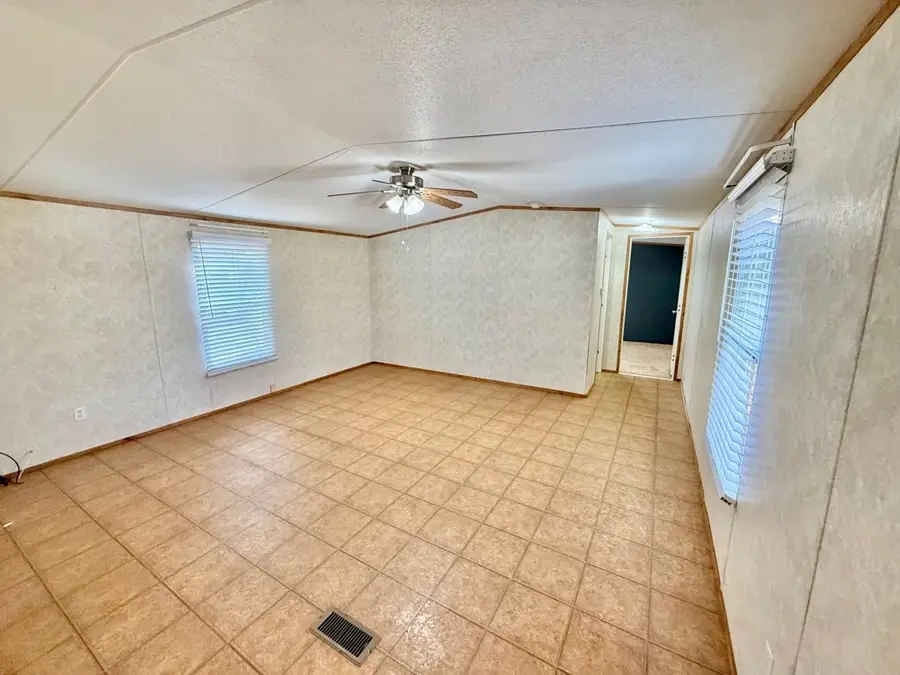 175 Panhandle Drive E, Hemphill, TX 75948 - Image #3