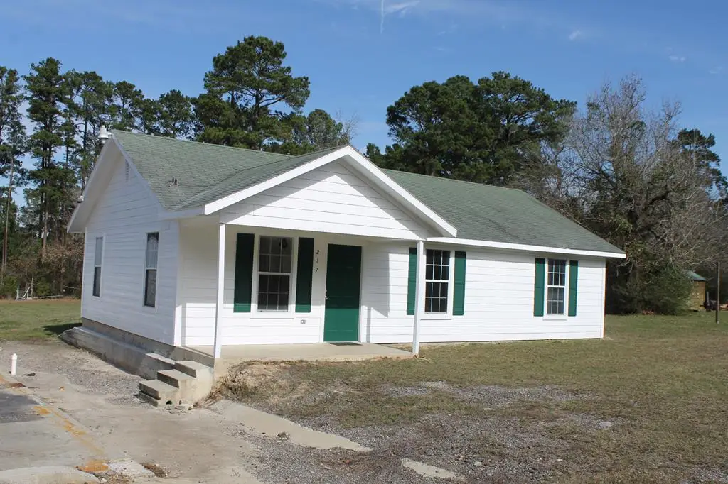 217 Hazel, Zavalla, TX 75980 - Image #1