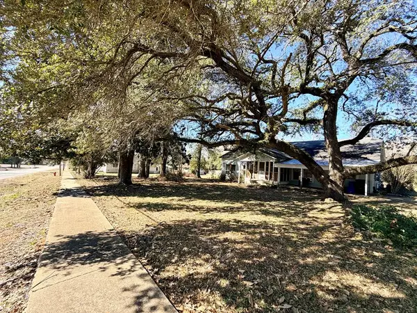 419 Main Street, Newton, TX 75966